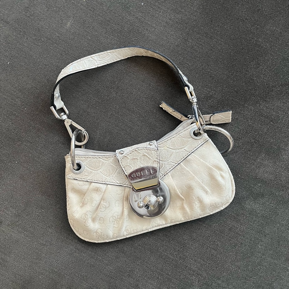GUESS PURSE- WHITE